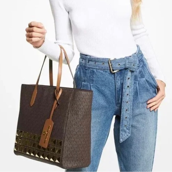 NWT MICHAEL Kors Sinclair Large MK Studded Logo Tote Brown Acorn MSRP $398 - Picture 1 of 5